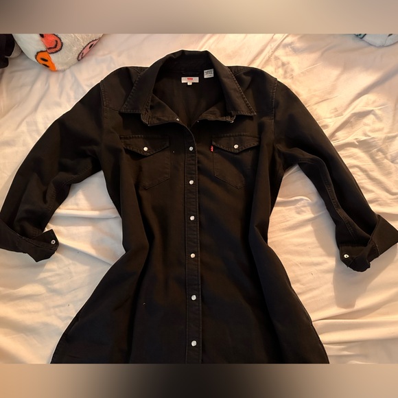 XL Levi’s black denim shirt dress - Picture 2 of 5